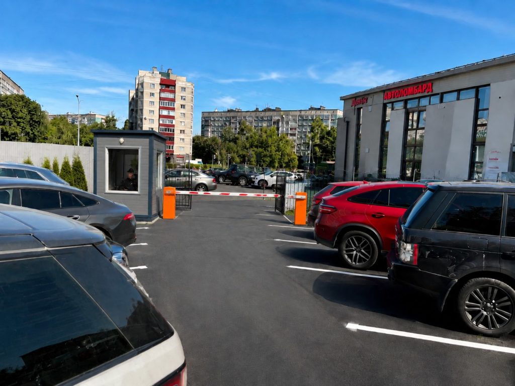 Охраняемая парковка автоломбарда «АвтоЗайм» в Санкт-Петербурге